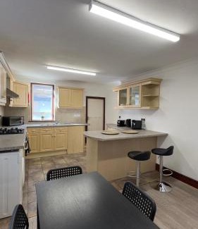 Mapesbury House | 25 Minutes to Central London Rooms 35