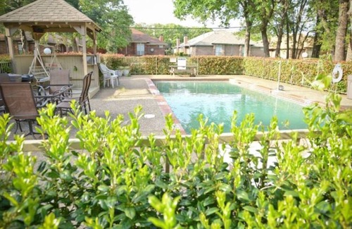 Irving Apartment | 25% OFF 1BD Condo, Pool, HWY161/183, DFW South I28