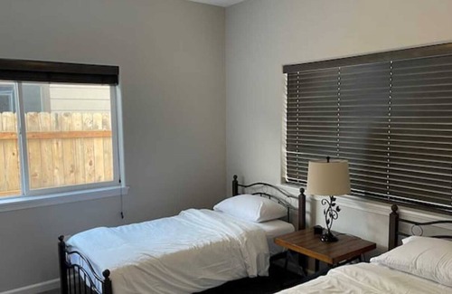 Bozeman Villa | 25% Off 3 Bed home sleeps 8 close to Yellowstone & Big sky
