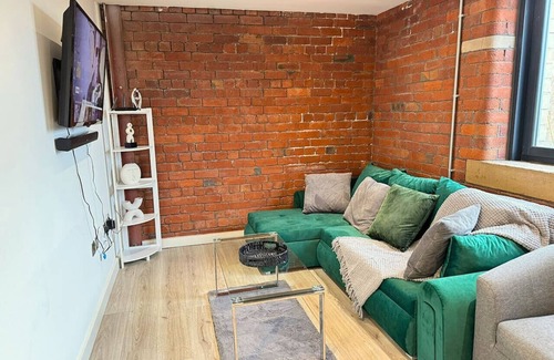 Bradford Apartment | 25% OFF | Cosy 2-Bed Apartment in Central Bradford