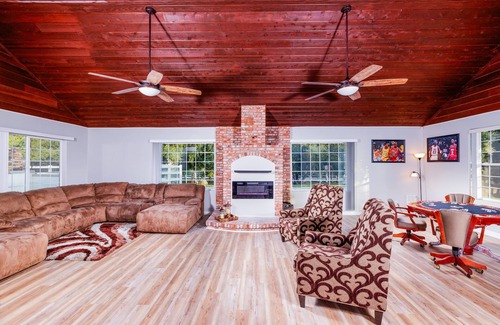 Murrieta House | 25% Off Oct 16-19! Amazing Pool, Hot Tub, V-Ball