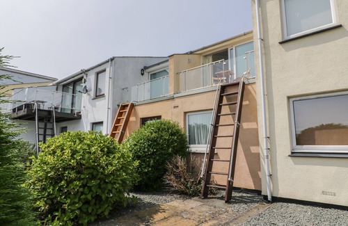 Borth-y-Gest House | 25 SOUTH SNOWDON WHARF, family friendly in Porthmadog
