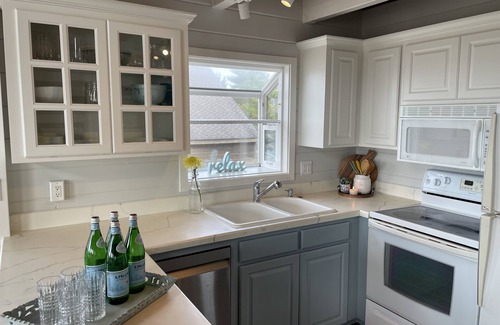 Kiwanda Shores House | 25 Steps to Sand + Sunset Views. Pacific City Beachfront Getaway!