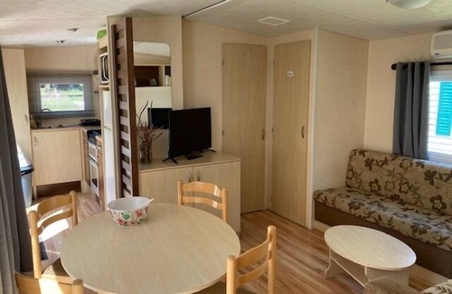 Bedarieux House | 25 Very large M-Home quiet nature air conditioning l-linen 4 persons