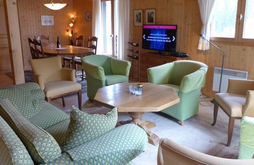 Chatel Other | 250 m² Accommodation ∙ 5 bedrooms ∙ 9 guests