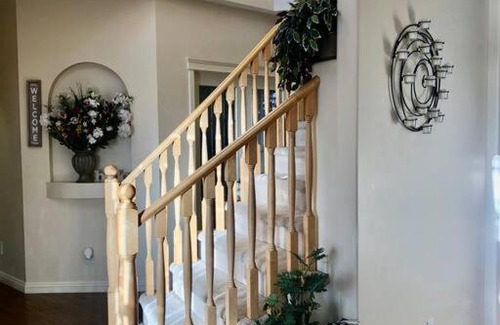 Springbank Hill Villa | 2500 sq house in Springbank Hill BL 261818