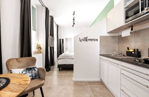 Krefeld Apartment | 25qm *Design WOW Studio* | City | Ruhig | Hbf 100m