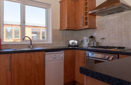 Mullacott Cabin | 26 Ocean View Lodge - 3 Bed-Sleeps 6-TJS26OV