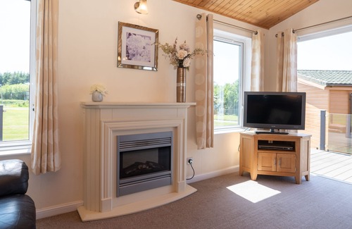 Mullacott Cabin | 26 Ocean View Lodge - 3 Bed-Sleeps 6-TJS26OV