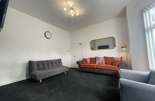 Sunderland House | 26 Riversdale