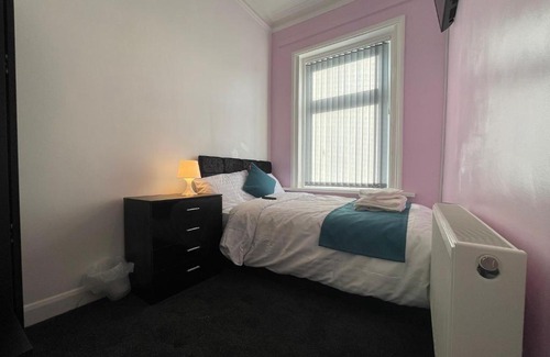 Sunderland House | 26 Riversdale