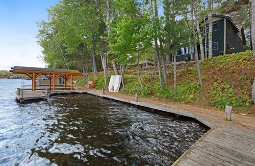 Manitowish Waters Cabin | 260 m² Cabin ∙ 4 bedrooms ∙ 14 guests