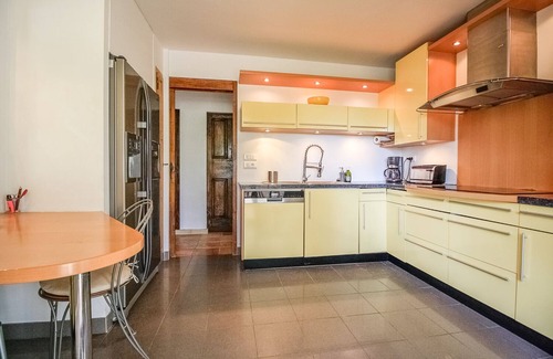 Rognes Villa | 260 M2 STONE HOUSE BETWEEN AIX-EN-PROVENCE AND LUBERON, NATURAL POOL