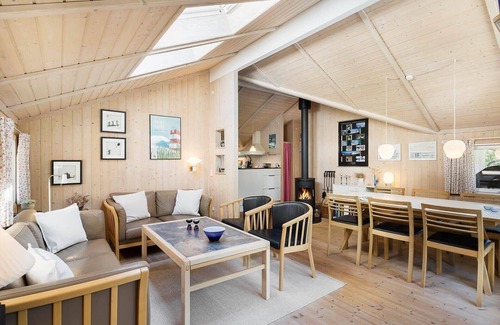 Pedersker House | 2692 Nexø - Strandmølleskoven 9