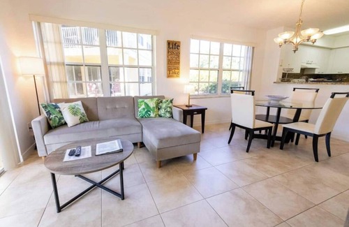 Boca Raton Apartment | 270B - Boca Retreat w/Pool, Parking, Near Evert Tennis & Shops