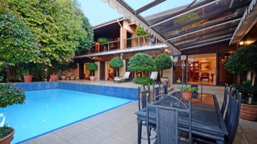 Bedfordview House | 27A on Angus