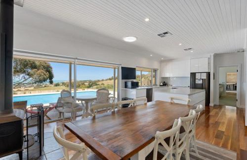 Waitpinga House | 28 Ferrier Dve Waitpinga- Linen Included