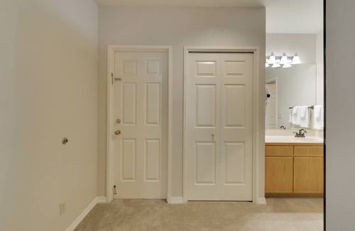 Century West Hotel | 28 m² Hotel ∙ 1 bedroom ∙ 2 guests
