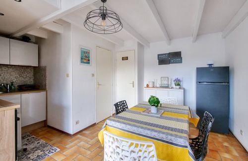 Saint-Vincent-sur-Jard Ski Chalet | 280m from the beach - Pool - Sleeps 4