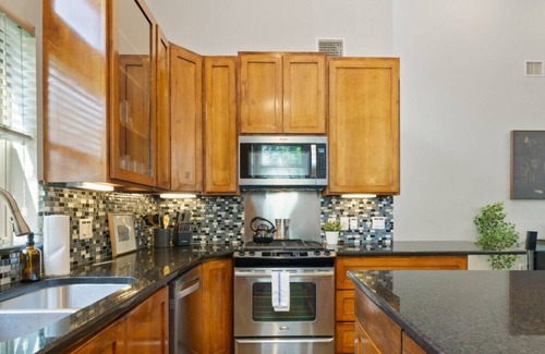 Rosewood Apartment | 2915 E 14th xxxxxxxx