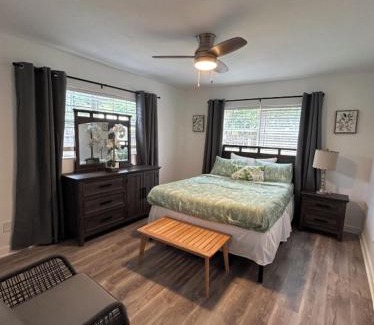 Highland Garden House | 2918 Madison St HOLLYWOOD