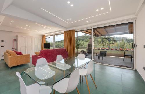 San Bernardo Apartment | 292 - Villarè, Villetta con Piscina e Terrazza, Relax nel verde di Lavagna