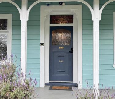 Christchurch City Centre Villa | 298 Home