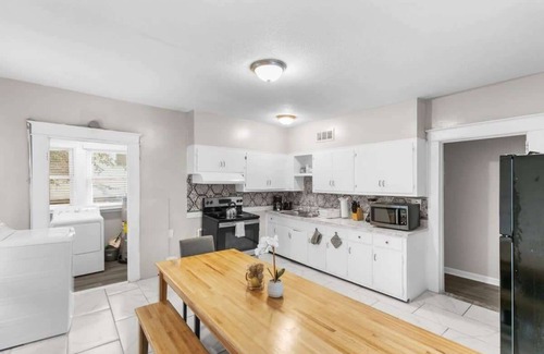 Birmingham House | 29th Street Ensley Heights Hideaway 1
