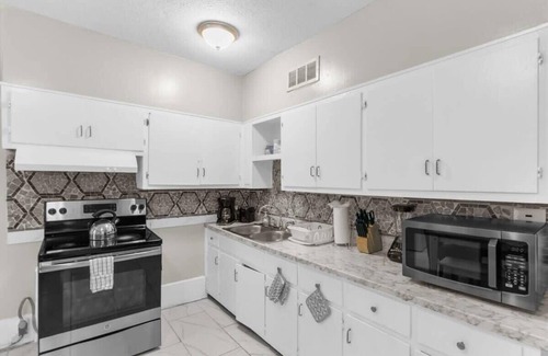 Birmingham House | 29th Street Ensley Heights Hideaway 1