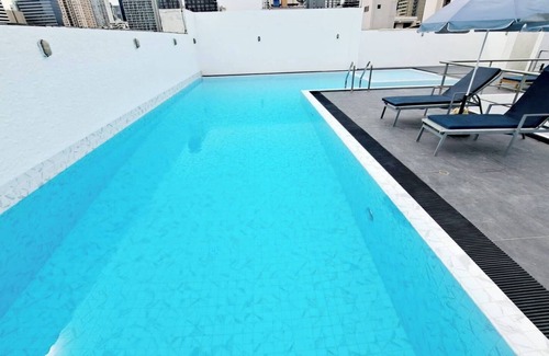Khlong Toei Nuea Apartment | 2B - 2 Bedroom Downtown Apartment with shared Pool