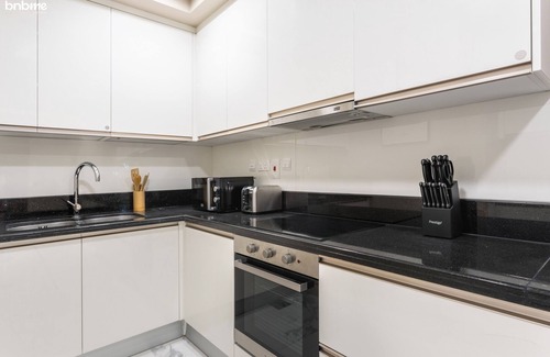 Jebel Ali Apartment | 2B-Amna Tower - 4405 by bnbme homes