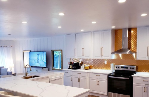 Central Oklahoma City House | 2Bd 2 ba with heated in-ground pool in Central OKC