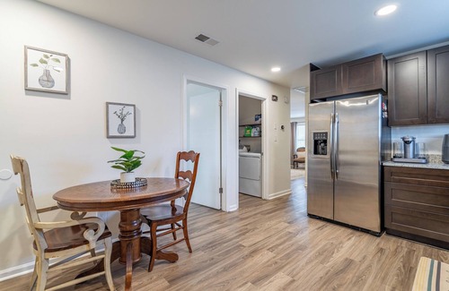 Austell Apartment | 2BD Oasis with AC, WiFi Near Battery & 6Flags!