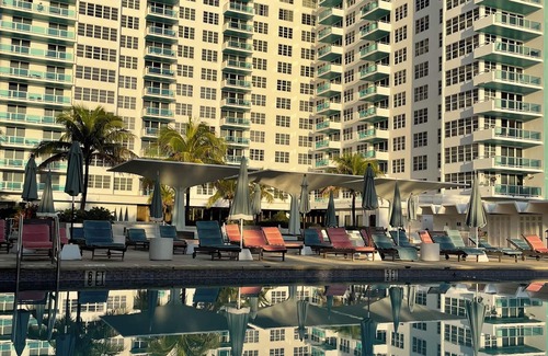 Miami Beach Apartment | 2bd2bth Partial Ocean view Ste w/balcony, Pool, nearby dining, beach access