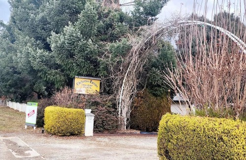 Freeburgh Apartment | 2BDR Holiday Flat near Bright-Entire Place