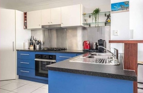 Townsville Apartment | 2bdr Stadium views - modern riverside apt