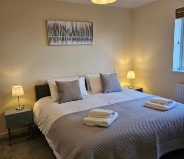 Reading Apartment | 2Bedroom Flat Western Elms Free Parking Reading