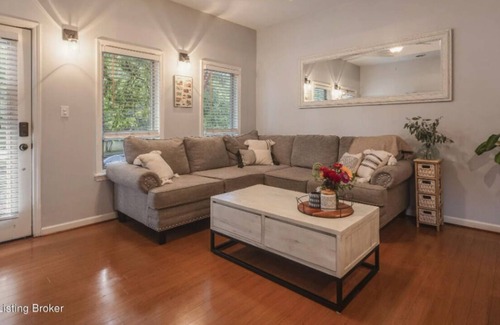 Clifton House | 2BR/1Bath-Long Term - Frankfort Ave-Coming -Dec