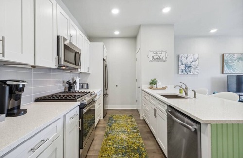 New Orleans Condo | 2BR/2BA Luxury Bywater Condo In New Orleans!