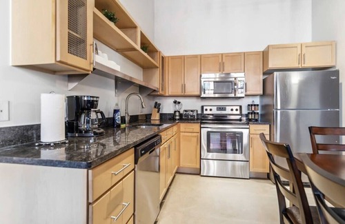 Strip District Apartment | 2BR 2BA Luxury Historic Loft With Pool