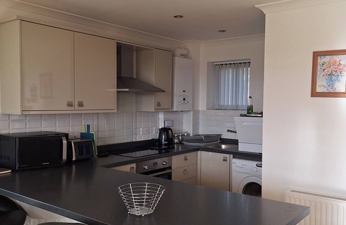 Baglan Cottage | 2BR-4Guests-Parking-Bbq-Garden-Patio