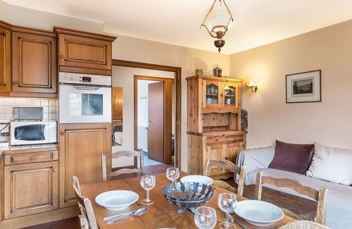 Megeve Apartment | 2BR Apartment in Megève - Near Ski Lifts, Balcony, Pets Allowed, Parking