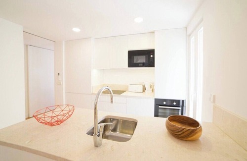 Alfama Apartment | 2BR Apt, Lisbon Summa