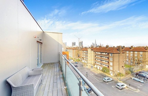 Walworth Apartment | 2BR Apt Near Elephant and Castle – London Retreat