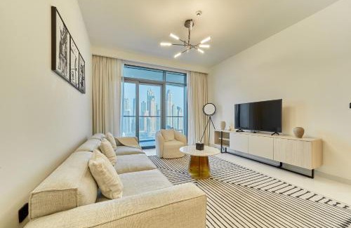 Dubai Marina Apartment | 2BR Beachfront Apt with Stunning Dubai Marina View