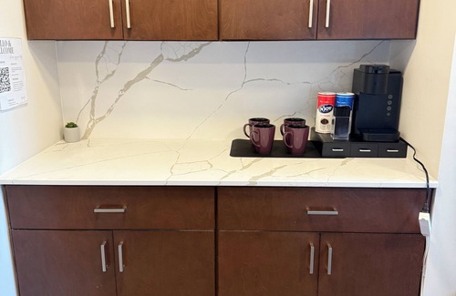 Midtown Condo | 2BR Chocolate Themed Condo! King Bed & Free Parking! Balcony w/City View!