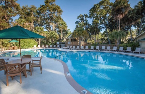 Ocean Ridge Condo | 2BR Coastal Retreat w/Balcony at Ocean Ridge