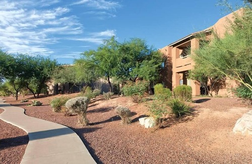 Rancho Vistoso Condo | 2br Condo- Golfing, Caving and a Music Hall!