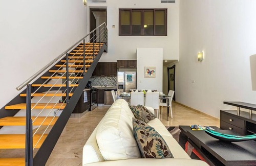 Washington Condo | 2BR Duplex @ PalmAruba Condos w/Great Location