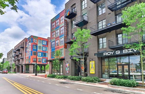 Downtown Columbus Apartment | 2BR Executive Escape | Near OSU | Free Parking!